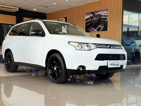 MITSUBISHI OUTLANDER 2.0 16V GASOLINA 4P AUTOMÁTICO MITSUBISHI OUTLANDER 2.0 16V GASOLINA 4P AUTOMÁTICO
